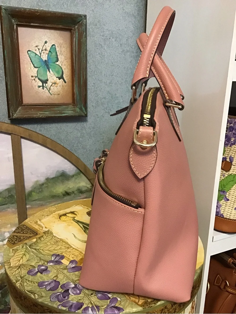 Dooney & Bourke like new